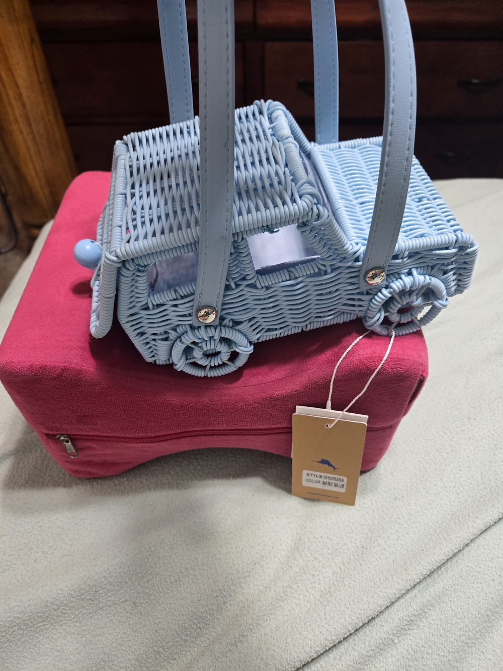 Tommy Bahama Light Blue Wicker Mini Jeep Shaped Bag - Picture 2 of 2